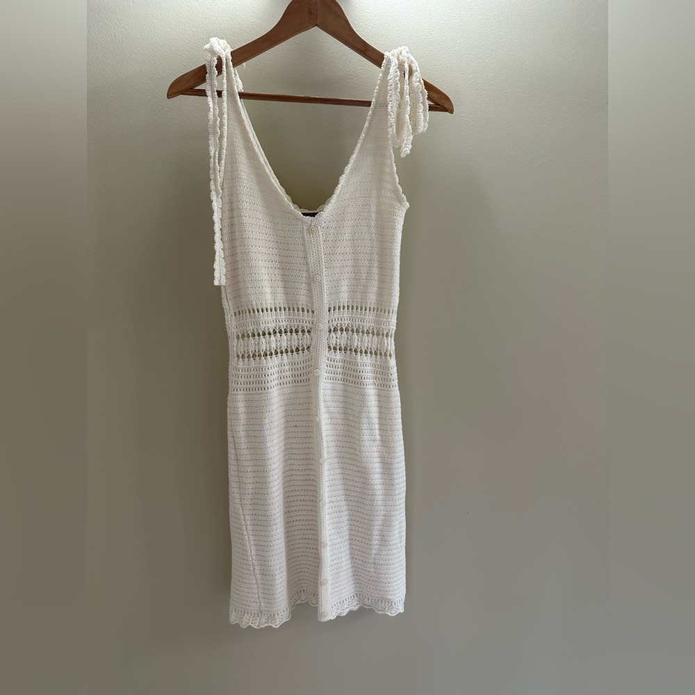 Like new, wild fable, size medium, cream, crochet, tie shoulder dress